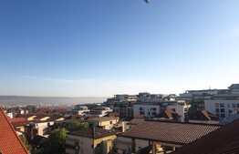 Apartament de 3 camere pe 2 etaje cu view peste oras!