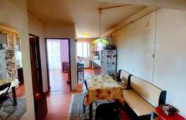 Apartament 3 camere, zona strazii Florilor!