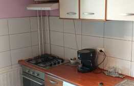 Apartament 2 camere decomandate, etaj intermediar, zona strazii Tulcea