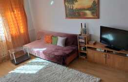 Apartament 2 camere decomandate, etaj intermediar, zona strazii Tulcea