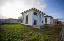 De vanzare casa individuala,120 mp utili, 500 mp teren,zona linistita