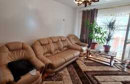 3 camere decomandate, 2 balcoane inchise, etaj intermediar, zona Gheorghe Doja