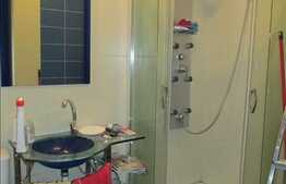 De vanzare 2 camere, 45.5 mp, balcon, zona Terra! Parcare inclusa!