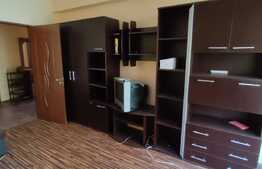 Apartament de 2 camere, decomandat, 60 mp, zona Porii!