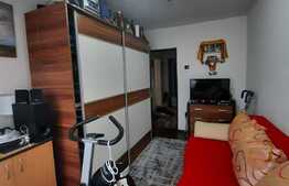 Apartament decomandat, 2 camere, etaj intermediar 40 mp + balcon, zona Mc Donalds Minerva