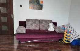 Apartament decomandat, 2 camere, etaj intermediar 40 mp + balcon, zona Mc Donalds Minerva