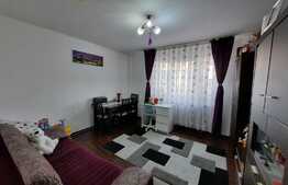 Apartament decomandat, 2 camere, etaj intermediar 40 mp + balcon, zona Mc Donalds Minerva