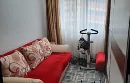 Apartament decomandat, 2 camere, etaj intermediar 40 mp + balcon, zona Mc Donalds Minerva