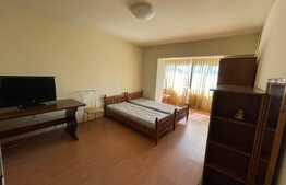 Apartament decomandat, 2 camere, 2 balcoane inchise, zona Marasti 