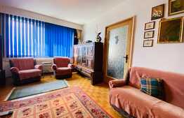 Apartament de 2 camere, 55 mp, parcare, decomandat, zona Piata Abator