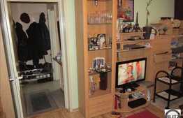 2 camere de vanzare, 48 mp utili, zona Hotel Royal, cu boxa si parcare