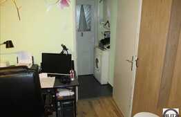 2 camere de vanzare, 48 mp utili, zona Hotel Royal, cu boxa si parcare