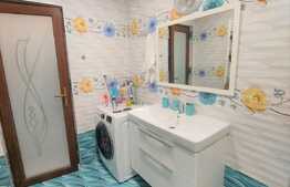 Apartament 4 camere, modern/lux, 75 mp., boxa, parcare, zona Florilor