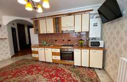 Apartament de 2 camere, 50 mp, parcare, zona Florilor!