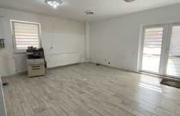 Spatiu comercial sau de birouri, 73 mp, parcare, zona Vivo!