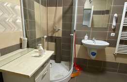 Spatiu comercial sau de birouri, 73 mp, parcare, zona Vivo!