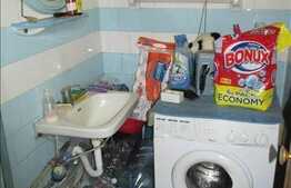 3 camere, 65 mp, decomandat, boxa, zona strazii Bucuresti