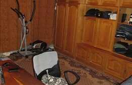 3 camere, 65 mp, decomandat, boxa, zona strazii Bucuresti