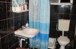 3 camere, 65 mp, decomandat, boxa, zona strazii Bucuresti