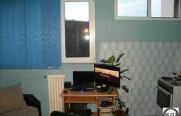 Apartament 1 camera de vanzare, 28 mp utili, zona Parang