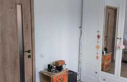 Apartament 2 camere, decomandat, 52 mp., zona Terra