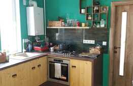 Apartament 2 camere, decomandat, 52 mp., zona Terra