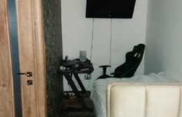 Apartament 2 camere, decomandat, 52 mp., zona Terra