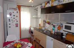 Vanzare 3 camere, 60 mp, zona strazii Liviu Rebreanu, loc parcare in parking