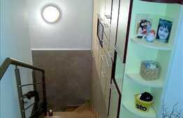 Apartament pe 2 nivele, la casa, in zona strazii Donath. Loc de parcare!