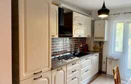 Apartament lux cu 2 camere , decomandat, 60 mp, zona UMF