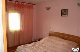 54 mp decomandat pe Fabricii