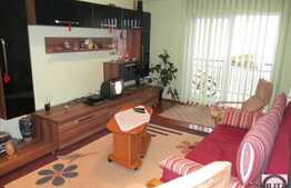 Vanzare mansarda cu 2 camere, 50.71 mp plus balcon, zona Florilor!