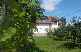 Descoperă casa visurilor tale (200mp utili plus teren 1100mp)- O oază verde independentă energetic cu 2 garaje mari! zona Hălchiu