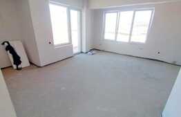 Apartament 3 camere cu CF , 53 mp, balcon, parcare , zona strazii Teilor!