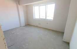 Apartament 3 camere cu CF , 53 mp, balcon, parcare , zona strazii Teilor!
