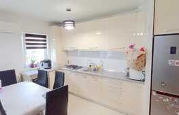 Apartament cu finisaje de lux , 3 camere, 80 mp, terasa, parcare , zona Ansamblului Rezidential Iris