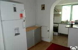Apartament cu 3 camere, 78 mp, decomandat, parcare, zona Piata Marasti