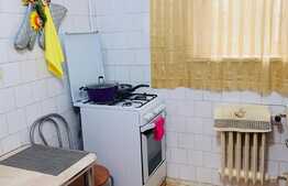 Apartament 2 camere, semidecomandat , zona Colina!