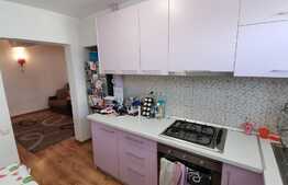 Apartament de 2 camere, decomandat, 49 mp, etaj intermediar, zona Piata Flora