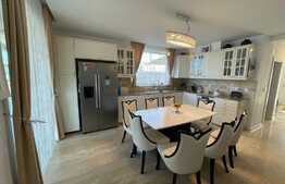 Casa individuala LA CHEIE, 377 mp teren, 150 mp, panorama, garaj! La 3 minute de Vivo 