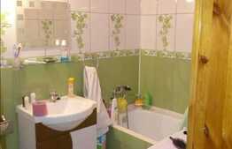 Apartament cu 1 camera, decomandat, 38 mp utili, zona Florilor