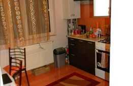 Apartament cu 1 camera, decomandat, 38 mp utili, zona Florilor