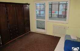 Vanzare apartament 4 camere, decomandat, 80 mp utili, zona Piata Cipariu