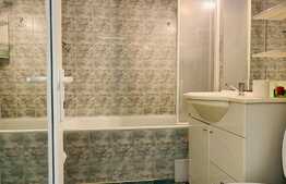 Apartament spatios cu 2 camere, 60 mp, decomandat, zona Golden Tulip