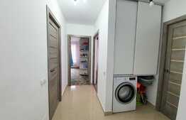 Apartament luminos cu 3 camere, 2 bai, etaj intermediar, zona verde, parcare acoperita! Zona Stejarului!