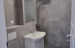 Apartament 3 camere, finisat, 70 mp,incalzire in pardoseala, zona Teilor