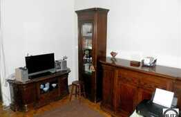 Vanzare 2 camere, 47.8 mp utili, zona P-ta M.Viteazul, cu boxa si parcare