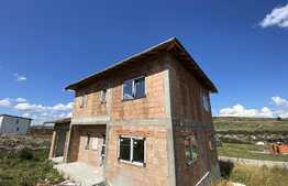 Casă individuală 140 mp utili, garaj, în Chinteni, la super preț!