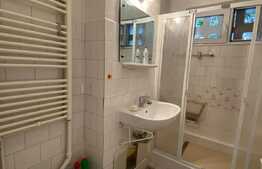 Apartament cu 3 camere, decomandat, 60 mp, zona străzii Azuga