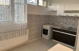 Garsoniera semidecomandata de 32 mp, zona Minerva, pe etaj intermediar